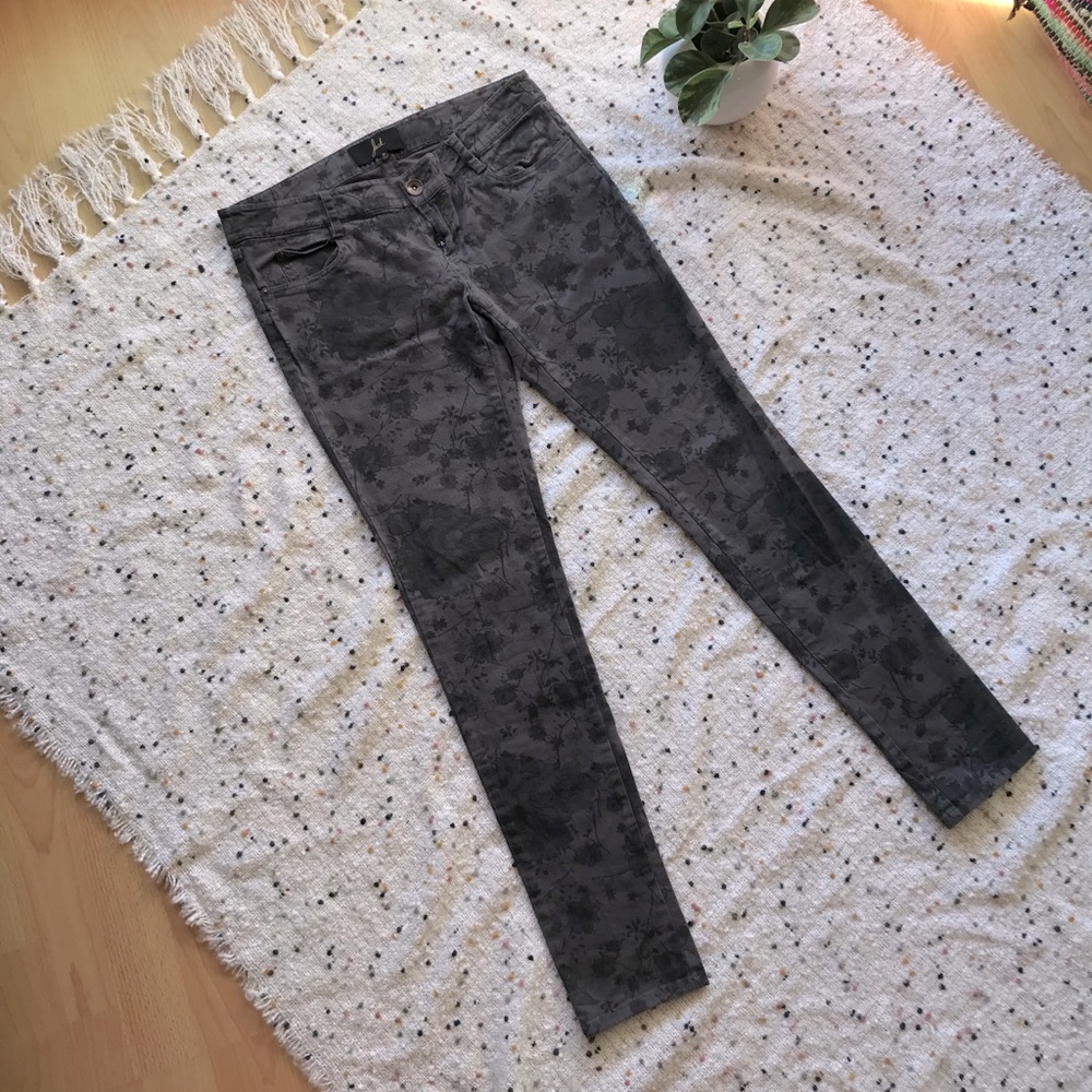 Jack by BB Dakota Dark Grey Floral Pants